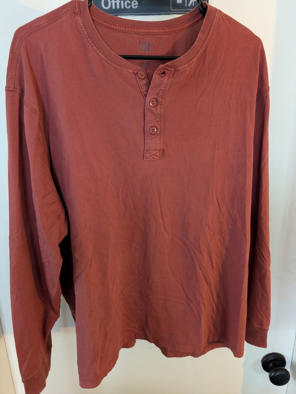 Men's Gap Henley large rust color